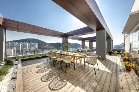 Eldia Hotel Отели рядом с достопримечательностью «Aeyangwon History Hall»