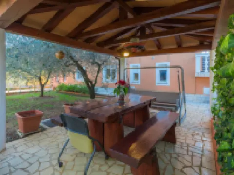 Laura Hotels in Galizana