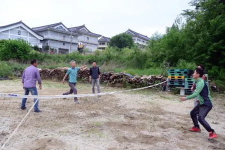 Gyeongju Bulguksa Hanok Farm Stay Отели рядом с достопримечательностью «Гробница Вонсон-вана в Кёнджу»