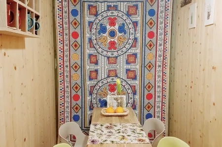 Seogwipo Sunttoleomeong Pension Отели рядом с достопримечательностью «Shinhwa Theme Park»