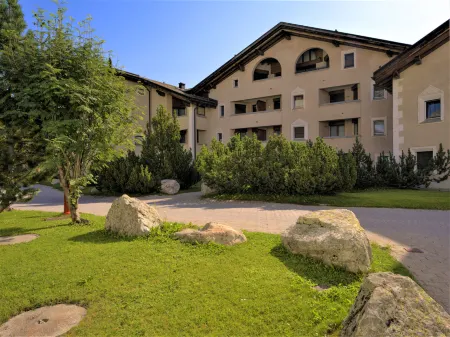 Chesa Ginellas Отели в г. Зильс-им-Энгадин