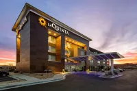 La Quinta Inn & Suites by Wyndham Kingman Hôtels à proximité de : Kingman Railroad Museum