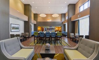 Hampton Inn & Suites St. Louis-Edwardsville