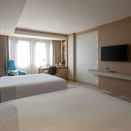 DoubleTree by Hilton Istanbul - Sirkeci Отели рядом с достопримечательностью «Дворец Топкапи Паладже»