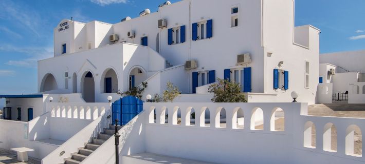 Villa Kavallaris & Apartments Hotels in Santorini