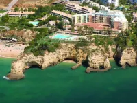 Pestana Viking Beach & Spa Resort Hotel dekat Praia da Senhora da Rocha