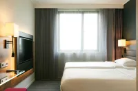 Moxy Paris Charles de Gaulle Airport Hotel a Roissy-en-France