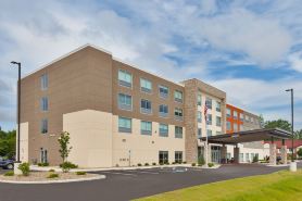 Holiday Inn Express & Suites MILAN – SANDUSKY AREA by IHG