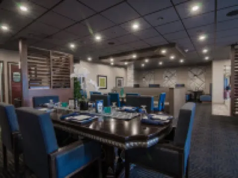錫拉丘茲機場假日套房酒店 薩利納酒店