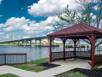 Red Roof Plus+ Secaucus - Meadowlands - NYC Hotels in Secaucus