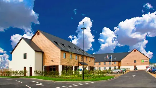 Holiday Inn Express LONDON - EPSOM DOWNS by IHG - 3-Star