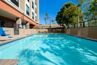 Holiday Inn Express LOS ANGELES - LAX AIRPORT by IHG - ติดทะเล