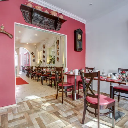 Hotel Consul