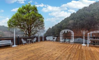 Hongcheon Walk in the Clouds Kids Pool Villa