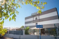 Sure Hotel by Best Western Beziers le Monestie Hotels in Murviel-les-Beziers