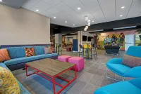Tru by Hilton Milwaukee Downtown - Gym