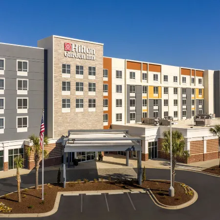 Hilton Garden Inn Columbia Airport Отели рядом с достопримечательностью «Зоопарк Riverbank»