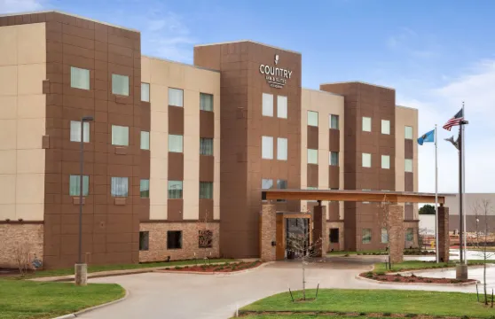 卡爾森鄉村套房酒店-俄克拉荷馬州伊尼德