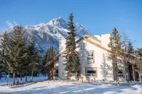 Banff Rocky Mountain Resort