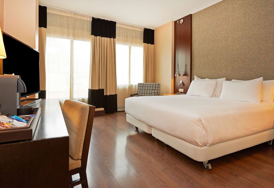 1. NH 바르셀로나..