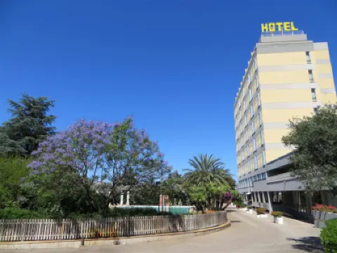 Hotel HR Hotels near Castello Svevo