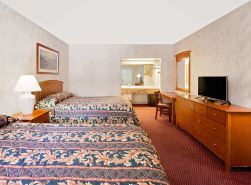 Super 8 by Wyndham Traverse City