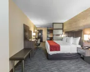 Comfort Inn & Suites Airport North - 2-Star