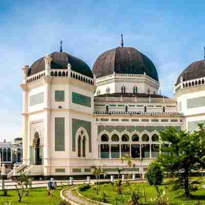 Four Points by Sheraton Medan Hotel Exterior