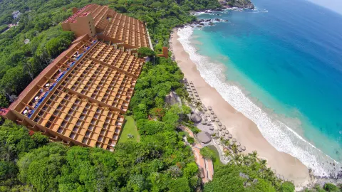 Las Brisas Ixtapa in อิกซ์ตาปา
