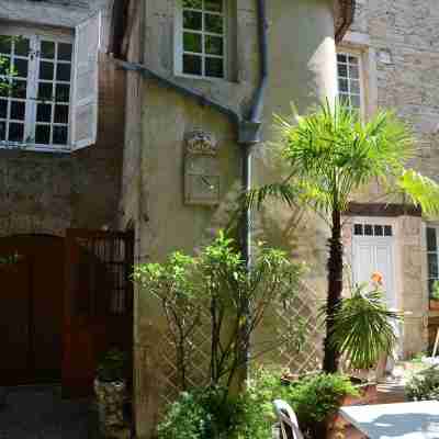 Hotel des Tonneliers Hotel Exterior