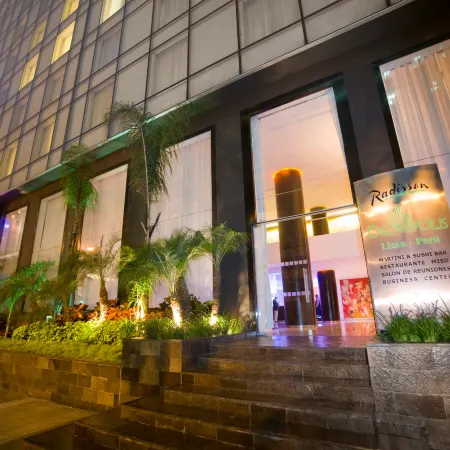Radisson Decapolis Miraflores