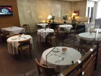 Crystal Palace Hotel - breakfast