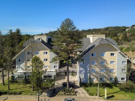 Sky Premium Hotel Gramado - Ótima Localização Отели рядом с достопримечательностью «Serra Park - Centro de feiras e eventos»