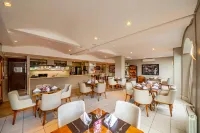 Hotel Laghetto Siena Gramado - Breakfast