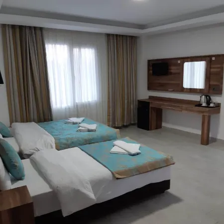 Elijah Hotel Отели рядом с достопримечательностью «Çekirdeksiz Mandalin Camping Kemer Antalya Çadır Karavan Kamp Alanı»