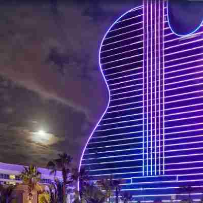 The Guitar Hotel at Seminole Hard Rock Hotel & Casino Hotel Exterior