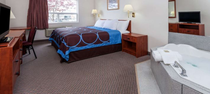 Super 8 by Wyndham Edmonton/West Отели в г. Эдмонтон