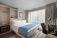 Wingate by Wyndham New York Midtown South/5th Ave - 2-Star
