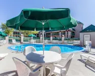 Quality Inn Oak Grove Fort Campbell Hotels in Hopkinsville