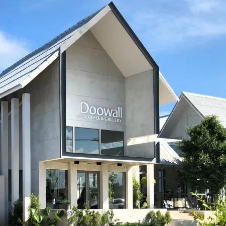 Doowall Hotel Отели рядом с достопримечательностью «Парк развлечений Singha Park»