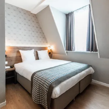 Melrose Hotel Отели рядом с достопримечательностью «Плавучий дом-музей»