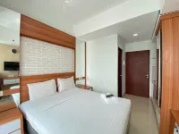 Taman Melati Jatinangor公寓的單色工作室房間