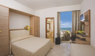 Hotel Continental & Residence Hotel di Gabicce Mare