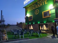 Hostal Catedritos Ibéricos A-5 Km 154 A 5 KM de Oropesa A 1 KM de Herreruela de Oropesa Hotels in El Gordo
