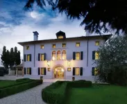 Villa Busta Hotel Hotels in der Nähe von Maxima Design