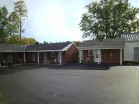 Hillsboro Inn & Suites