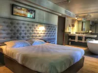 Le Pré du Moulin - Maison Alonso - Hôtel & Restaurant فنادق في Uchaux