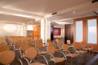 Vercelli Palace Hotel Hotels in Vercelli