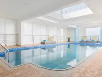 Al Hail Waves Hotel Managed by Centara Hotels in Sib