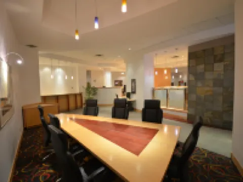 IHotel and Conference Centre Red Deer Formerly Radisson Hoteles en Red Deer